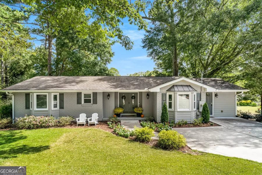 6825 Sunny Brook LN, Atlanta, GA 30328