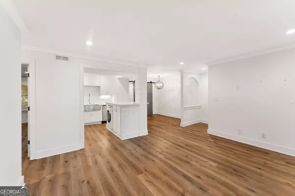 Atlanta, GA 30327,143 Amherst PL NW