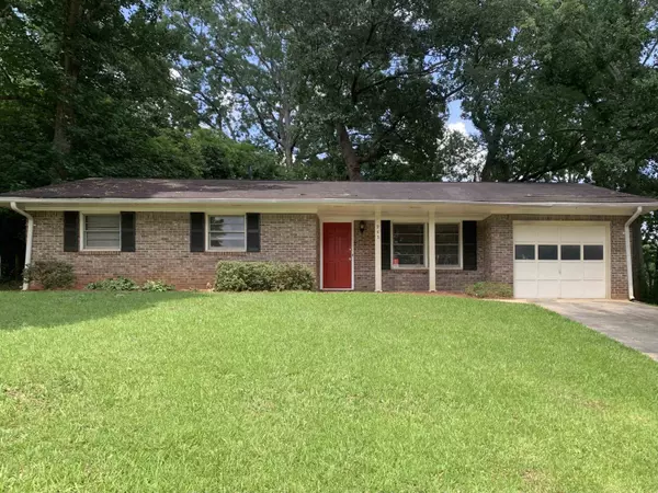 943 Parkstone DR, Stone Mountain, GA 30083