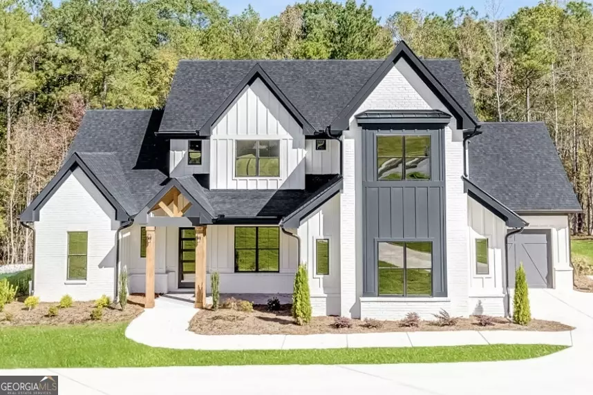 121 Forest Berry CT, Newnan, GA 30265