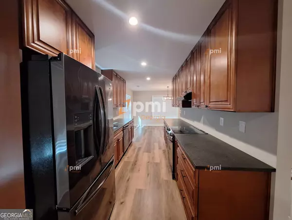Fairburn, GA 30213,9995 Rivertown RD