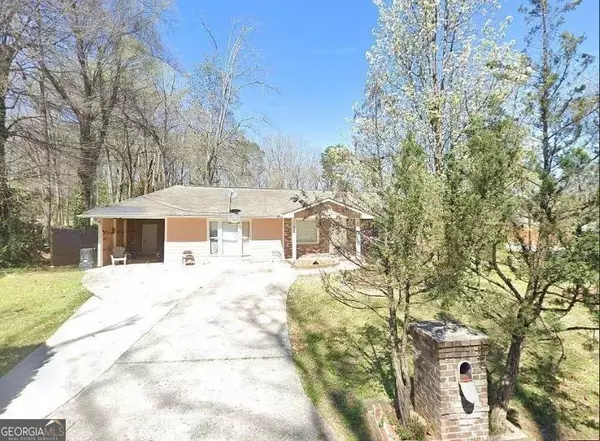 518 Shady Ln DR, Forest Park, GA 30297