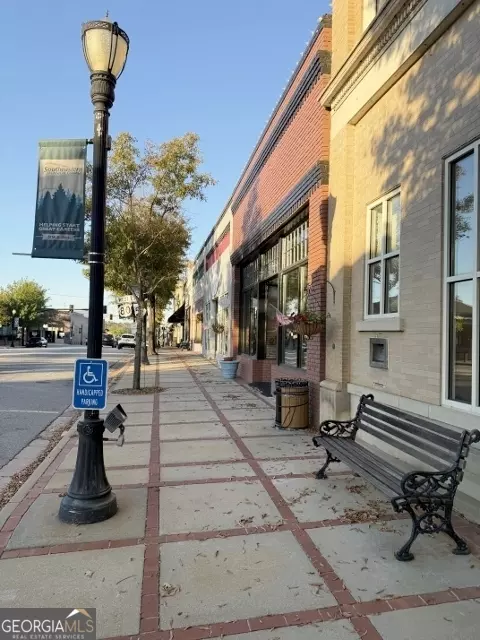 Swainsboro, GA 30401,108 W Main ST