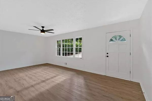 Acworth, GA 30102,5689 Woodland DR