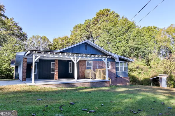 8196 Lakeview DR SW, Covington, GA 30014