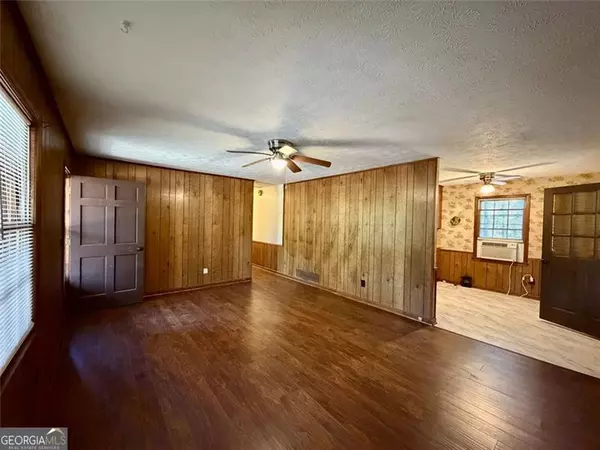 Canton, GA 30115,258 Arliss DR