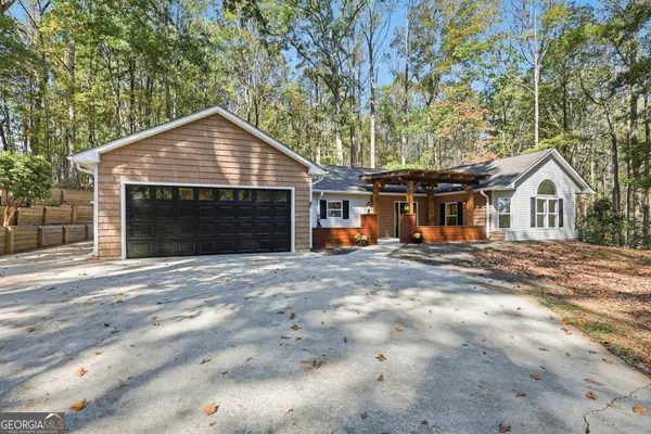 Lavonia, GA 30553,257 Lake Place DR