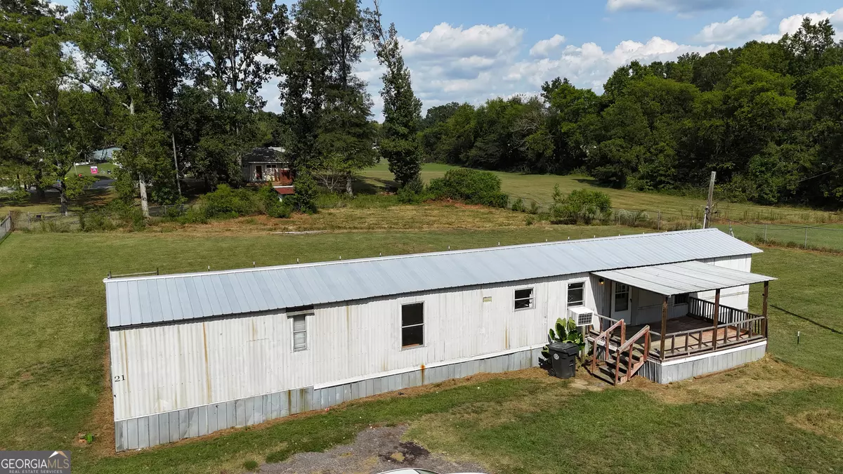 White, GA 30184,21 Clubhouse DR NE