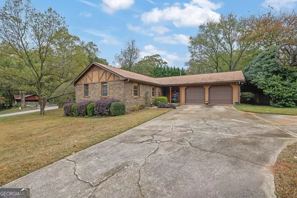 248 Kettlewood DR SW, Lilburn, GA 30047