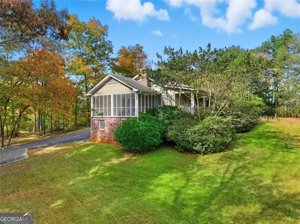 5833 Little Mountain DR, Ellenwood, GA 30294