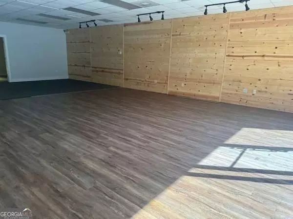 Dawsonville, GA 30534,67 american WAY