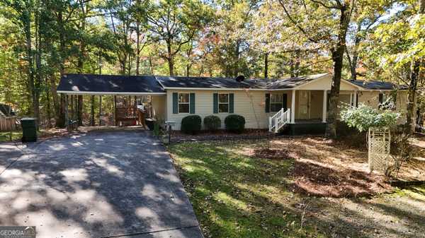 431 Paradise Valley RD, Cleveland, GA 30528