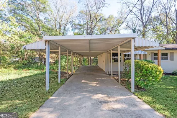 Atlanta, GA 30318,1703 Barrett DR NW