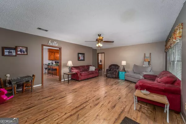 Blackshear, GA 31516,2656 Ware ST