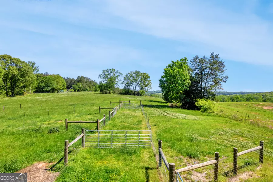 964 Gooseneck RD, Toccoa, GA 30577