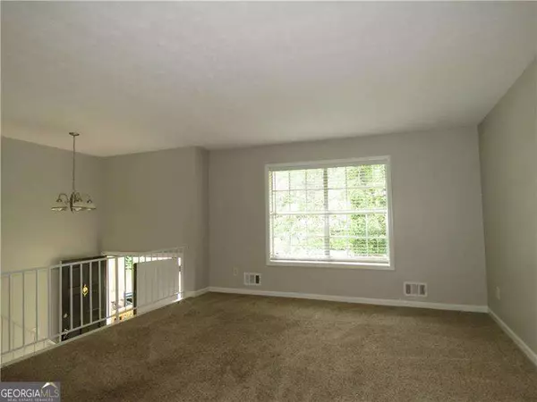 Stone Mountain, GA 30087,467 PINEBURR LN