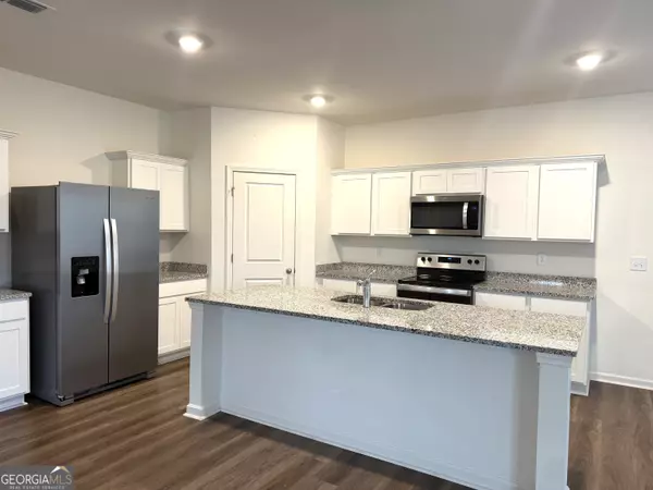 Hoschton, GA 30548,119 Pond CT