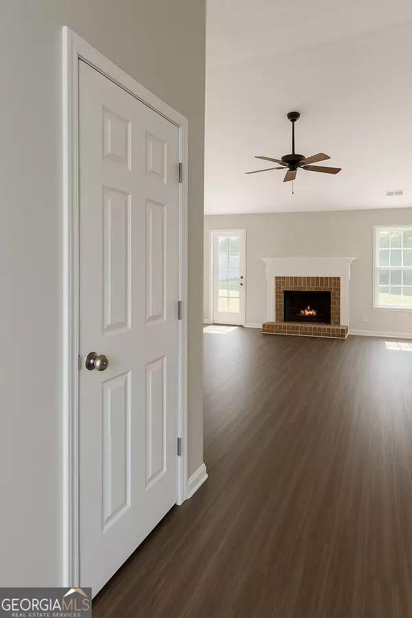 Loganville, GA 30052,3847 Cove Top CT