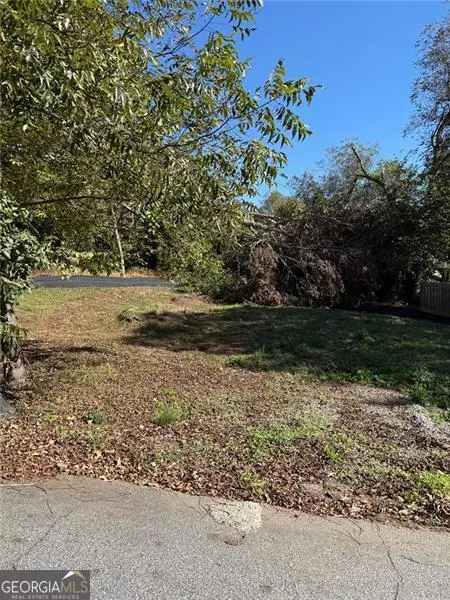 2371 SAINT JAMES DR NW, Atlanta, GA 30318