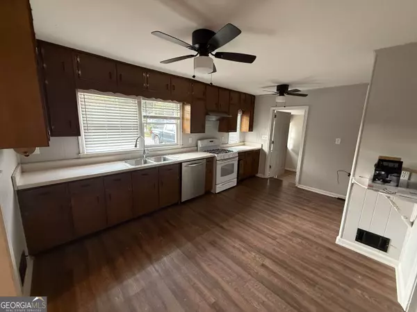 Mableton, GA 30126,5607 Beaver DR SW