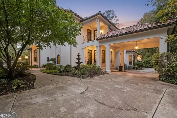 2636 Dobbs CIR NW, Atlanta, GA 30327