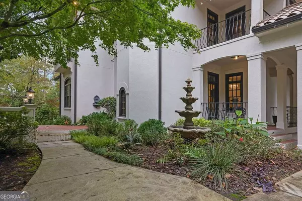 Atlanta, GA 30327,2636 Dobbs CIR NW