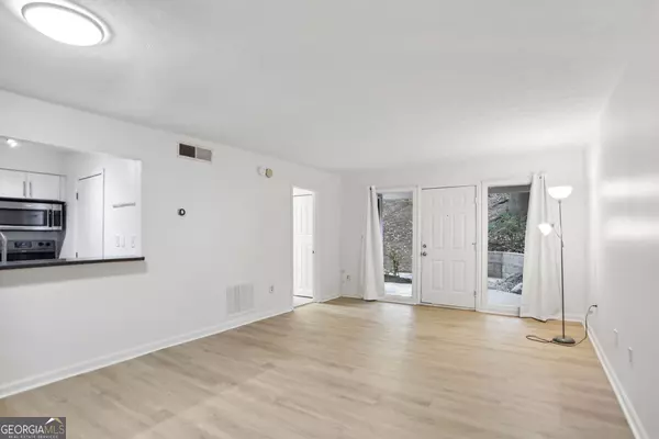 Atlanta, GA 30318,1150 Collier RD NW #K19