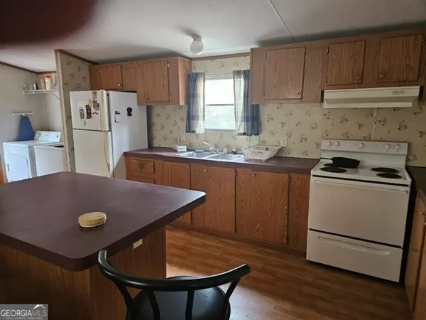 Claxton, GA 30417,1377 Hillside DR