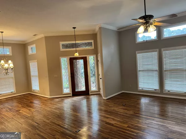 Hinesville, GA 31313,220 Topi TRL