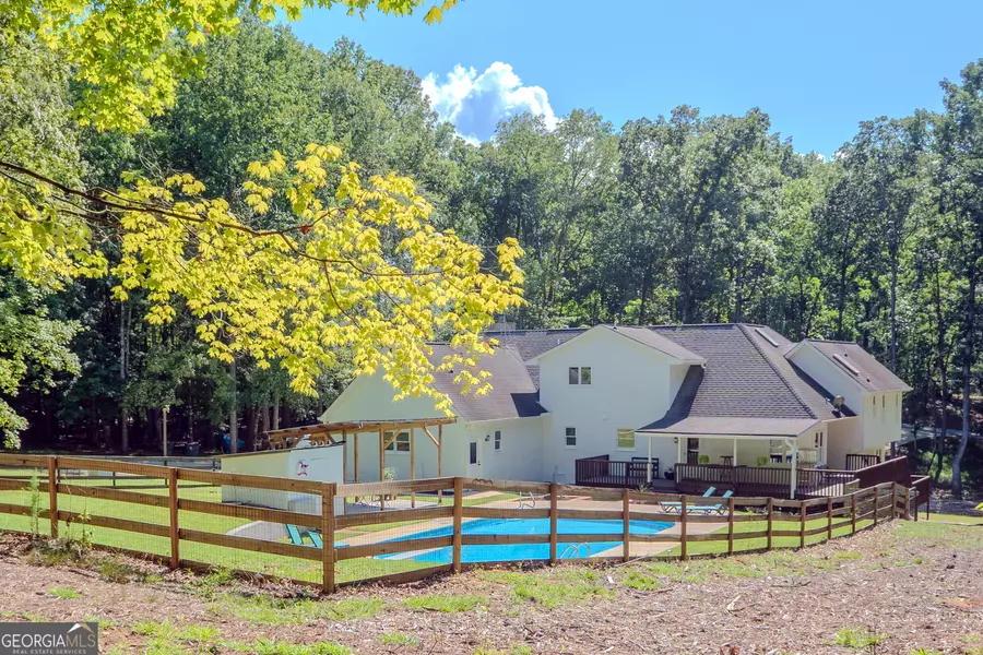 360 Darren DR, Fayetteville, GA 30215