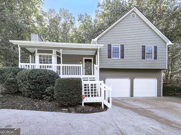 921 White Stag LN, Canton, GA 30115