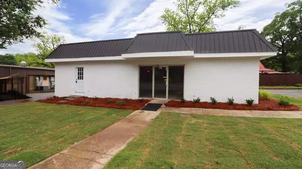 348 S Mulberry ST, Jackson, GA 30233