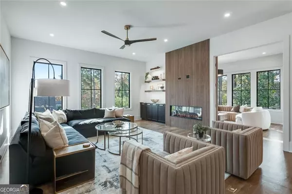 Dunwoody, GA 30338,1442 Cedarhurst DR