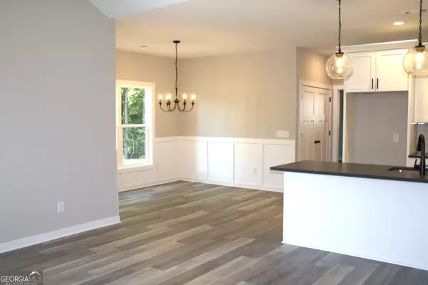 Hartwell, GA 30643,17 Fairview Station