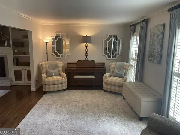 Dunwoody, GA 30338,1136 Coronation DR