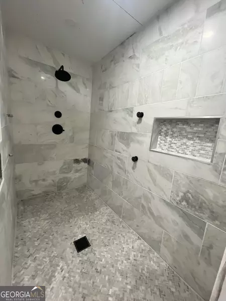 4360 SW Stonewall Tell RD, College Park, GA 30349