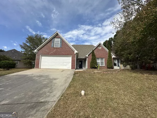 627 Weaver Falls CT, Loganville, GA 30052