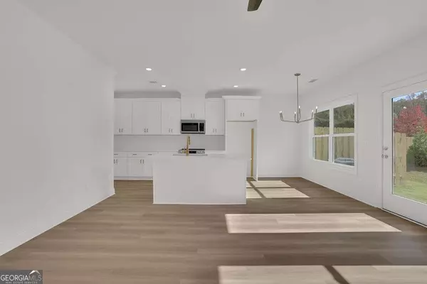 Ball Ground, GA 30107,302 Heron ST #17