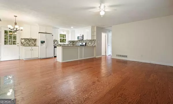 Hiram, GA 30141,174 Village DR