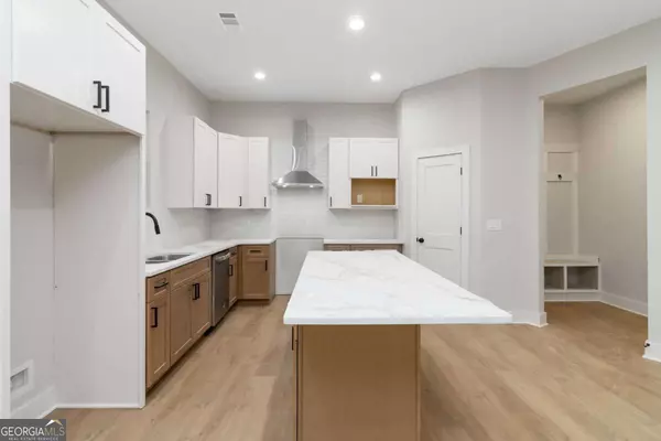 College Park, GA 30337,4485 Kent RD