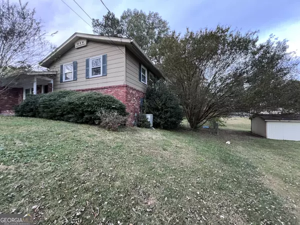 Dalton, GA 30720,702 Courtland DR