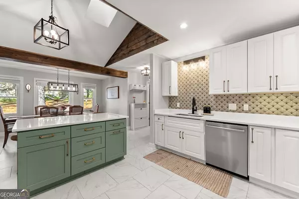 Gainesville, GA 30506,4823 Hiawatha DR