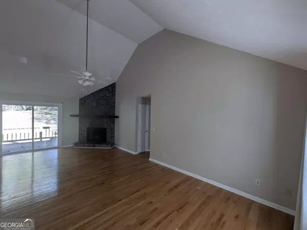 Cumming, GA 30040,1995 Holly Cove RD