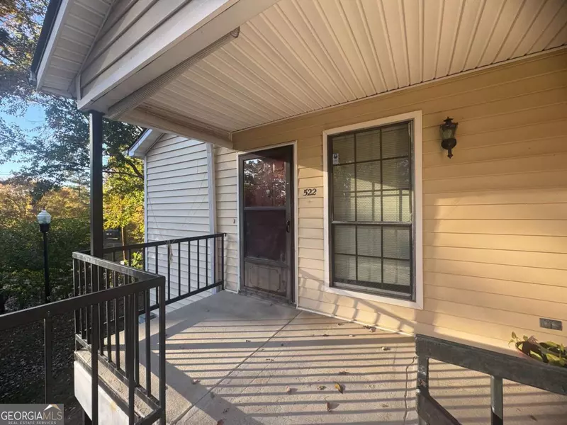 522 Windchase LN, Stone Mountain, GA 30083