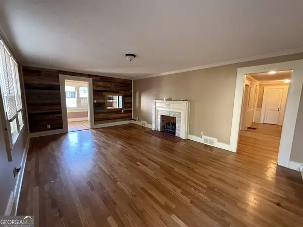 Cornelia, GA 30531,952 Wayside ST NW