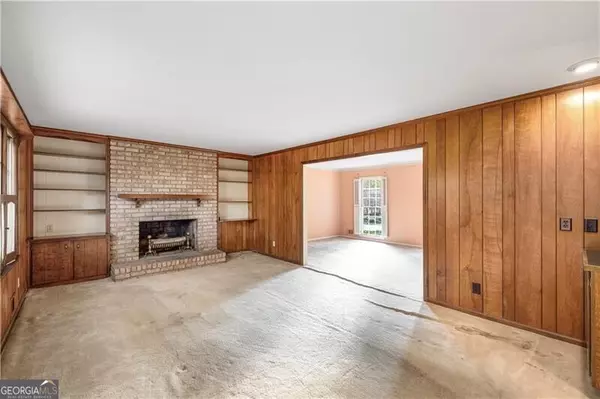 Dunwoody, GA 30338,1896 Olde Village RUN