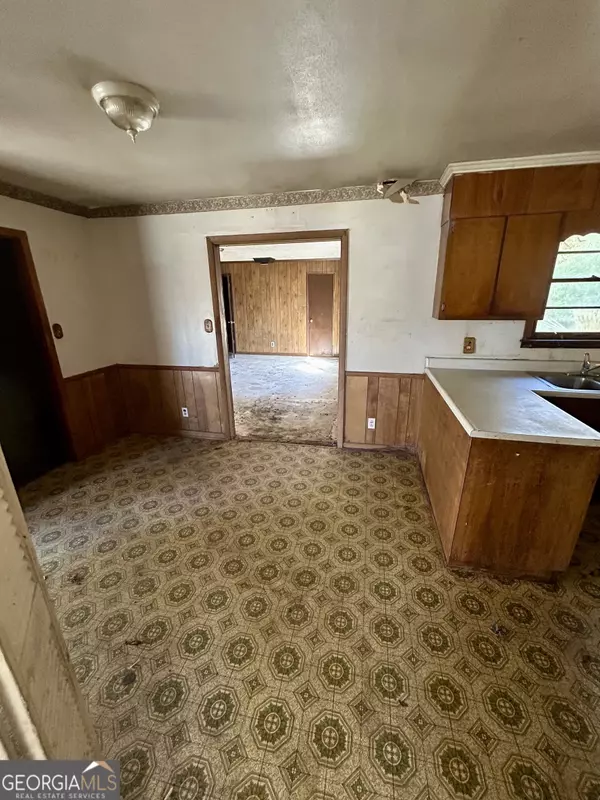 Macon, GA 31206,2443 Lambert DR