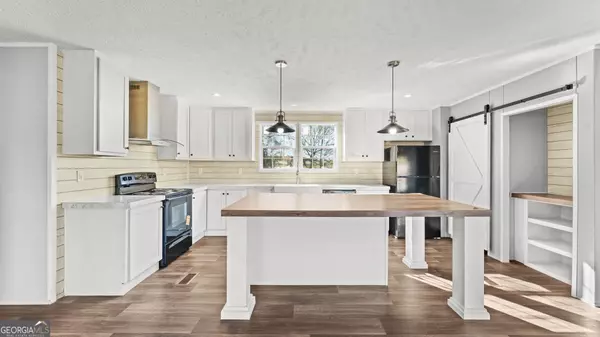 Silver Creek, GA 30173,5712 Rockmart RD SE