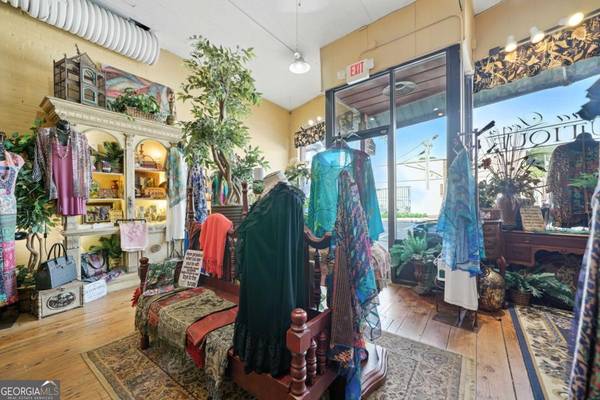 52 N Main ST, Ellijay, GA 30540