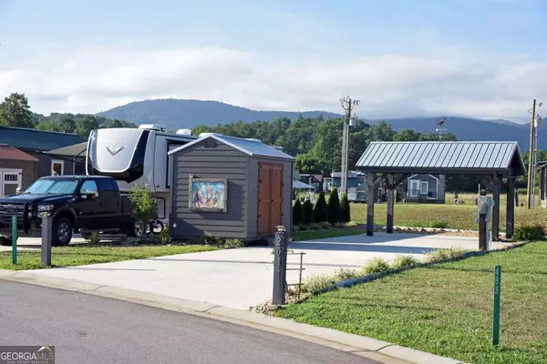 Blairsville, GA 30512,477 Mountain Creek RD